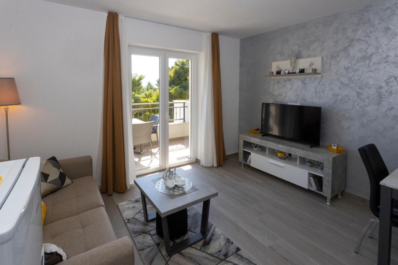 Apartments Vicin Brela Zewnętrze zdjęcie