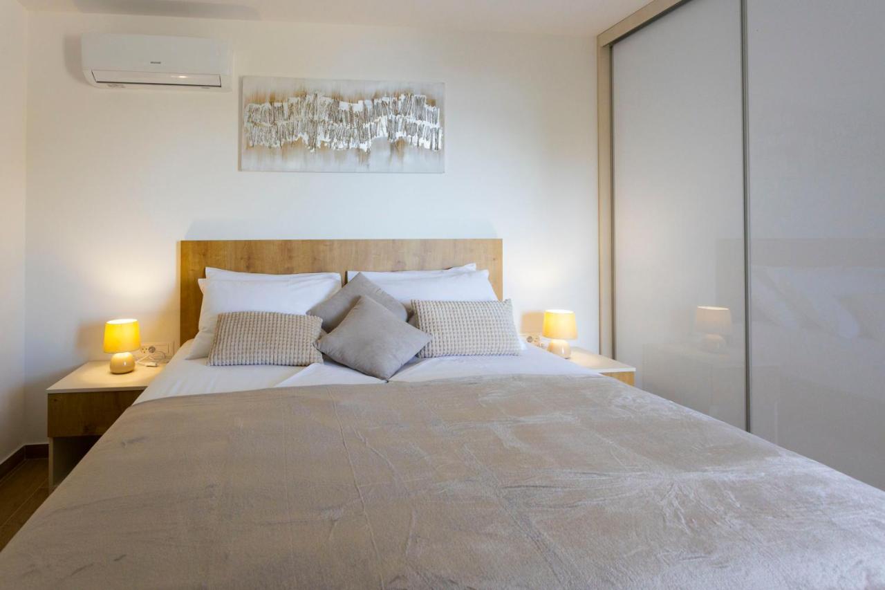 Apartments Vicin Brela Zewnętrze zdjęcie