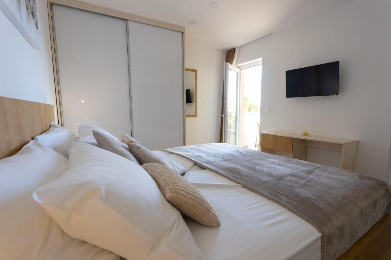 Apartments Vicin Brela Zewnętrze zdjęcie